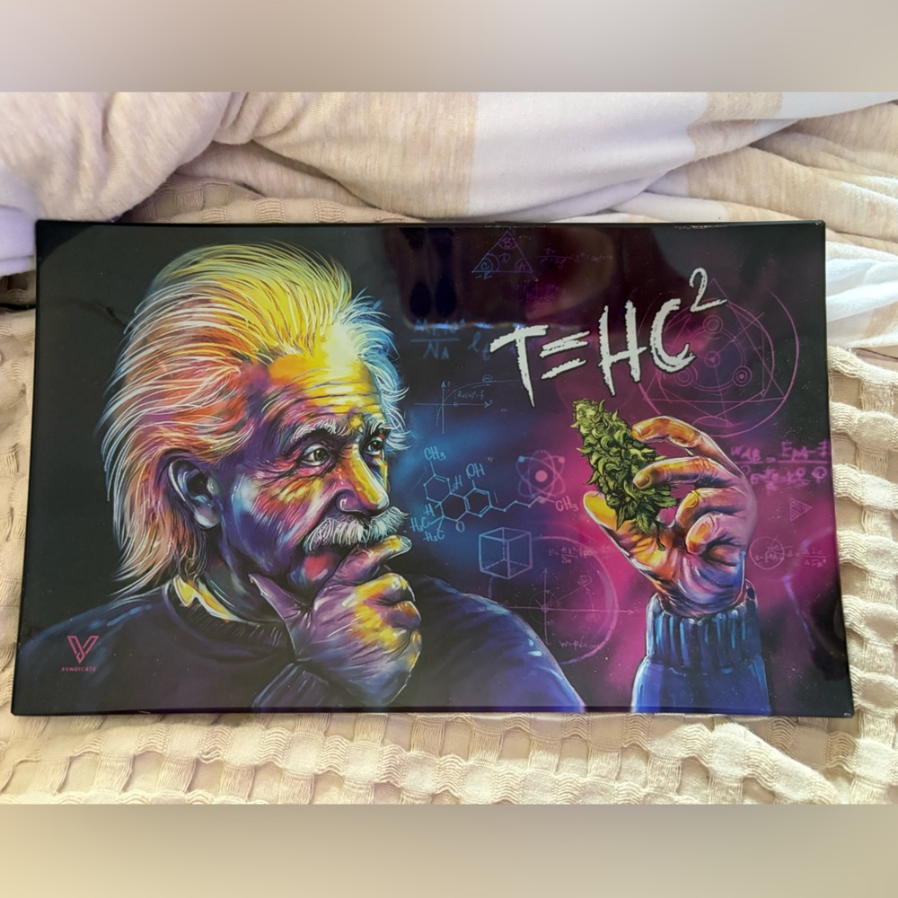 Vibrant Einstein tray